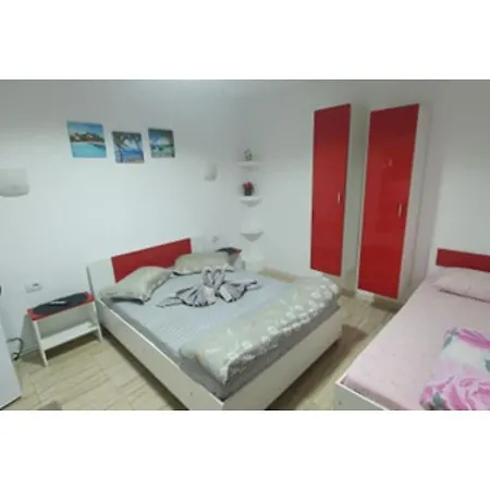 Проживание в семье Theo *